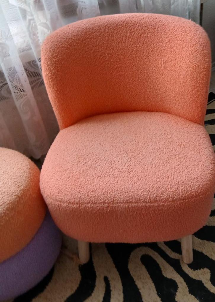 Mooiestoel fauteuil en tafeltjs en krukje xenos, Huis en Inrichting, Fauteuils, Zo goed als nieuw, 50 tot 75 cm, 75 tot 100 cm