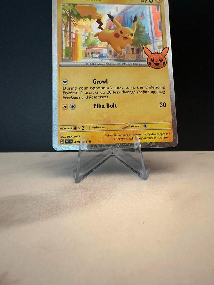 Pikachu 018/091 Trick Or Trade 2024 - NM, Hobby en Vrije tijd, Verzamelkaartspellen | Pokémon, Nieuw, Losse kaart, Ophalen of Verzenden