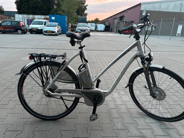 Flyer t serie 36v elektrische fiets met extra hogeframe 60cm, Fietsen en Brommers, Fietsen | Dames | Damesfietsen, Zo goed als nieuw