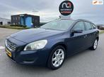 Volvo V60 1.6 D2 Momentum * EURO 5 * TOP AUTO *, Voorwielaandrijving, Euro 5, Gebruikt, 4 cilinders