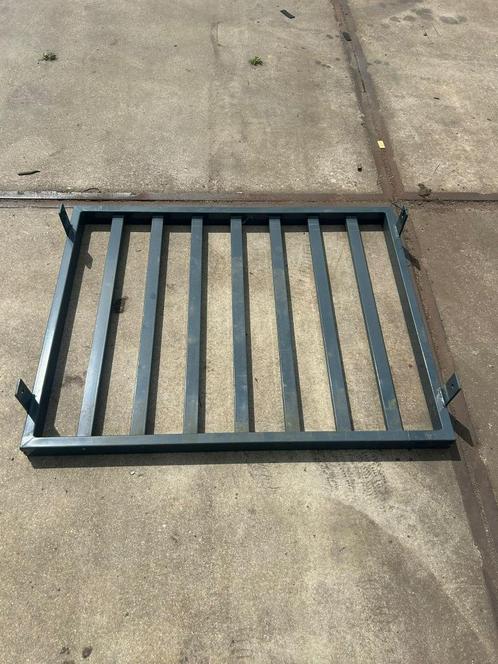 Stevig stalen hekwerk 115x90 cm, Tuin en Terras, Tuinhekken en Hekwerk, Nieuw, Overige typen, IJzer, Ophalen