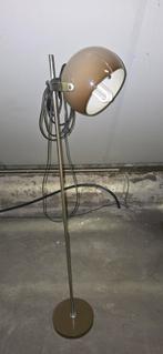 Vintage Stijlvolle Staande Lamp, Huis en Inrichting, Lampen | Vloerlampen, Ophalen, Gebruikt, 100 tot 150 cm, Metaal