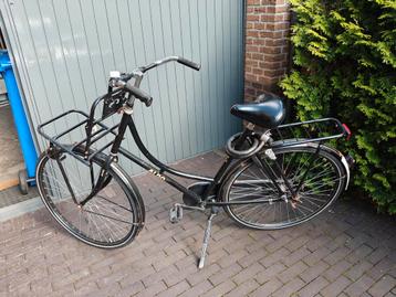 Oma/damesfiets beschikbaar voor biedingen