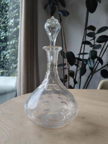 Glas geslepen karaf - hoogte 27 cm beschikbaar voor biedingen