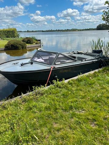 Speedboot met 40pk suzuki beschikbaar voor biedingen