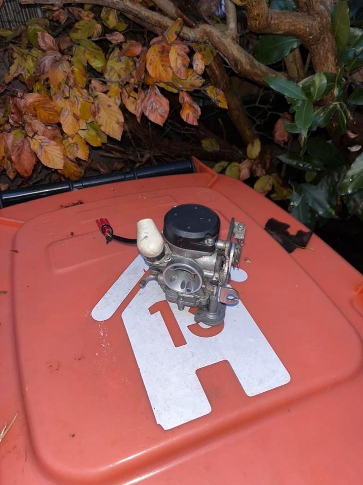 Zip/vespa 4t 2v carburateur, Motoren, Tuning en Styling, Ophalen of Verzenden