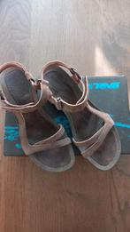 Teva sandalen, Kleding | Dames, Ophalen of Verzenden, Zo goed als nieuw, Bruin, Sandalen of Muiltjes