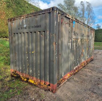 Zeecontainer  20ft  mindere staat, schuilstal  beschikbaar voor biedingen