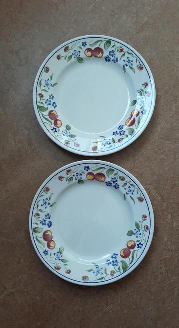 2 DINERBORDEN Ø24,5 CHURCHILL ENGLAND MARLBOROUGH COLLECTION beschikbaar voor biedingen