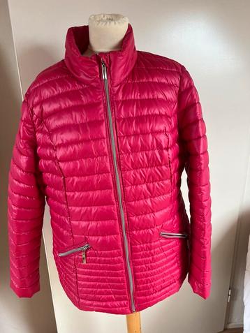 Jas gewatteerd maat 42/44 nieuw beschikbaar voor biedingen