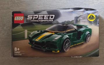 lego speed lotus  beschikbaar voor biedingen