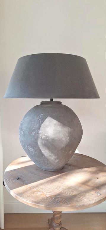 Kruiklamp beschikbaar voor biedingen