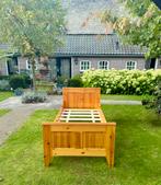 STERK EENPERSOONS BED VAN GRENEN. Met stevige LATTENBODEM., Ophalen, Zo goed als nieuw, Lattenbodem