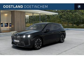 BMW iX xDrive45 M Sport / M Multifunctionele Stoelen / Adapt beschikbaar voor biedingen