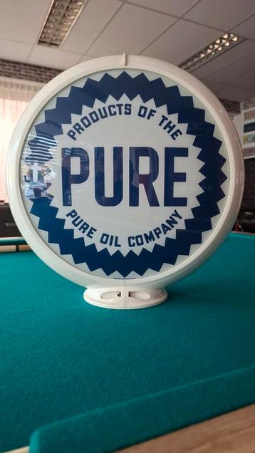 Benzinepomp globe.  beschikbaar voor biedingen