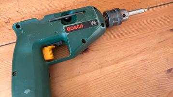 Vinmtage schroefboor machine van Bosch beschikbaar voor biedingen