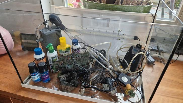 Juwel Primo 70 led plus toebehoren, Dieren en Toebehoren, Vissen | Aquaria en Toebehoren, Gebruikt, Leeg aquarium, Ophalen