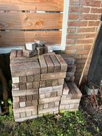 Stapeltje klinkers (2m2) - Gratis, Ophalen, Gebruikt, Beton, Klinkers