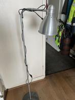 Staande leeslamp metaal zwarte voet, Ophalen, 100 tot 150 cm, Zo goed als nieuw, Metaal