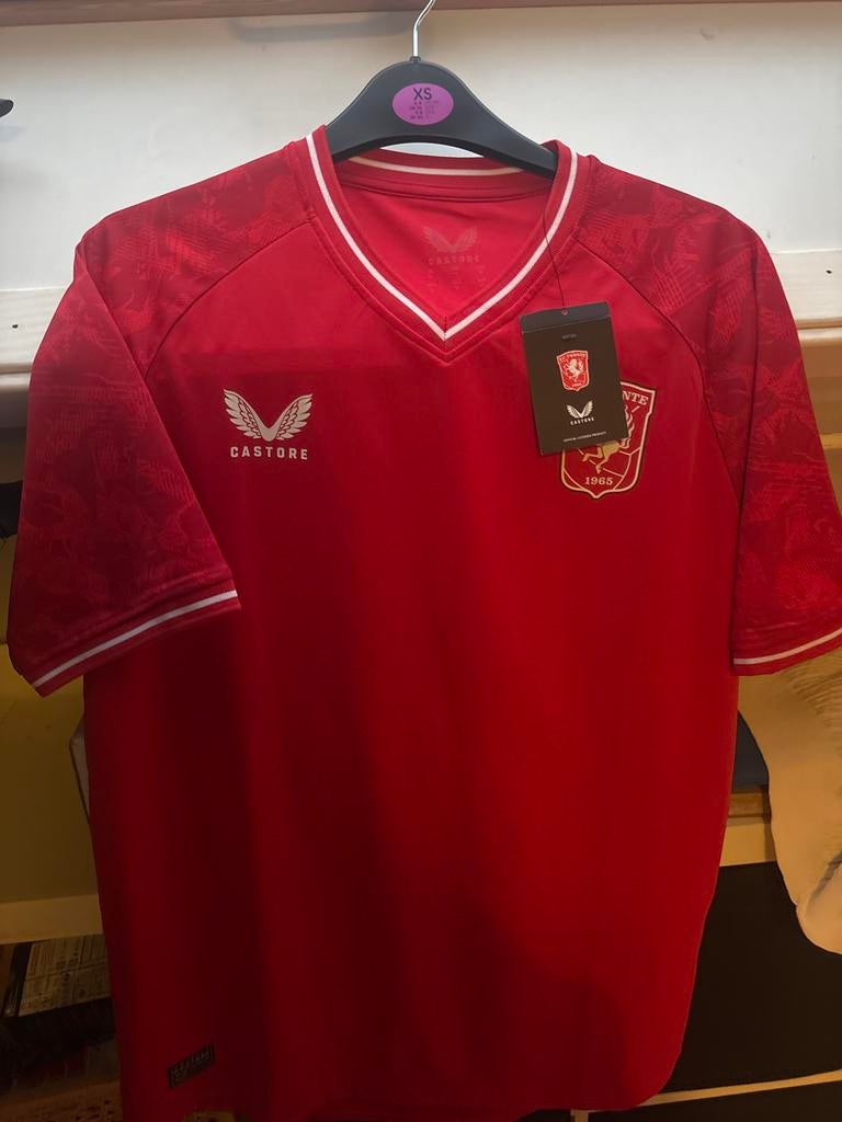 FC Twente Shirt Maat M - Nieuw!, Kleding | Heren, Ophalen of Verzenden, Nieuw, Maat 48/50 (M), Rood