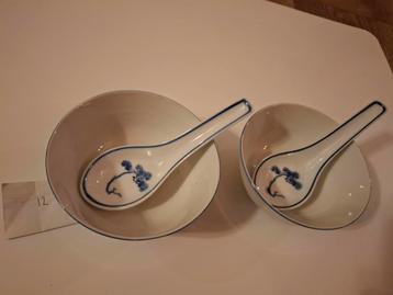 Chinese Soepkommen met Pijnboom Ceder Decor beschikbaar voor biedingen