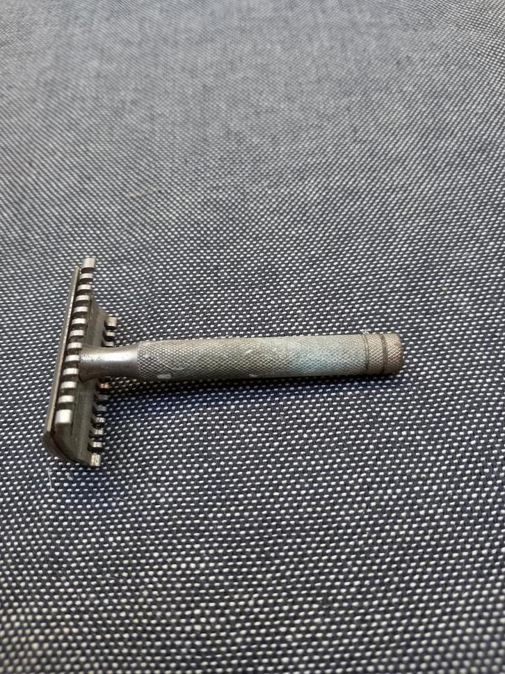 Vintage scheergerei/kappersbenodigdheden verzameling., Verzamelen, Overige Verzamelen, Gebruikt, Ophalen of Verzenden