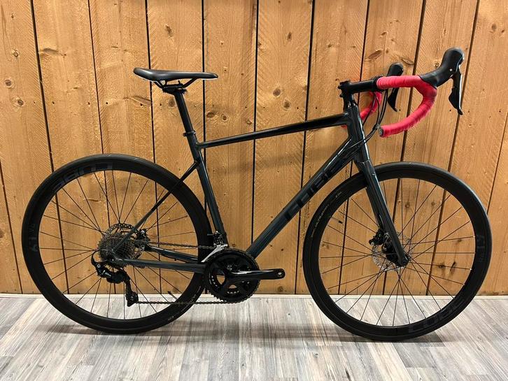 Cube Attain SL 2022 105 Alu racefiets carbon voorvork 56cm, Sport en Fitness, Wielrennen, Zo goed als nieuw, Overige typen, Ophalen of Verzenden