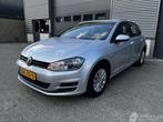 Volkswagen Golf 1.2 TSI NAVI / CRUISE / CLIMA (bj 2015), Handgeschakeld, Zilver of Grijs, Benzine, Hatchback