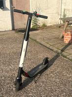 E-Step, Fietsen en Brommers, Steps, Ophalen of Verzenden, Zo goed als nieuw, Elektrische step (E-scooter)