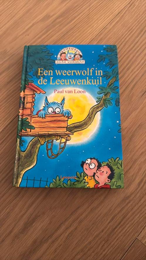 Paul van Loon - Een weerwolf in de Leeuwenkuil, Boeken, Kinderboeken | Jeugd | onder 10 jaar, Zo goed als nieuw, Ophalen of Verzenden