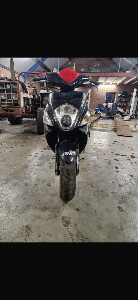 Opknap scooter en onderdelen, Fietsen en Brommers, Scooters | Yamaha, Zo goed als nieuw, Overige modellen, Benzine, Ophalen of Verzenden