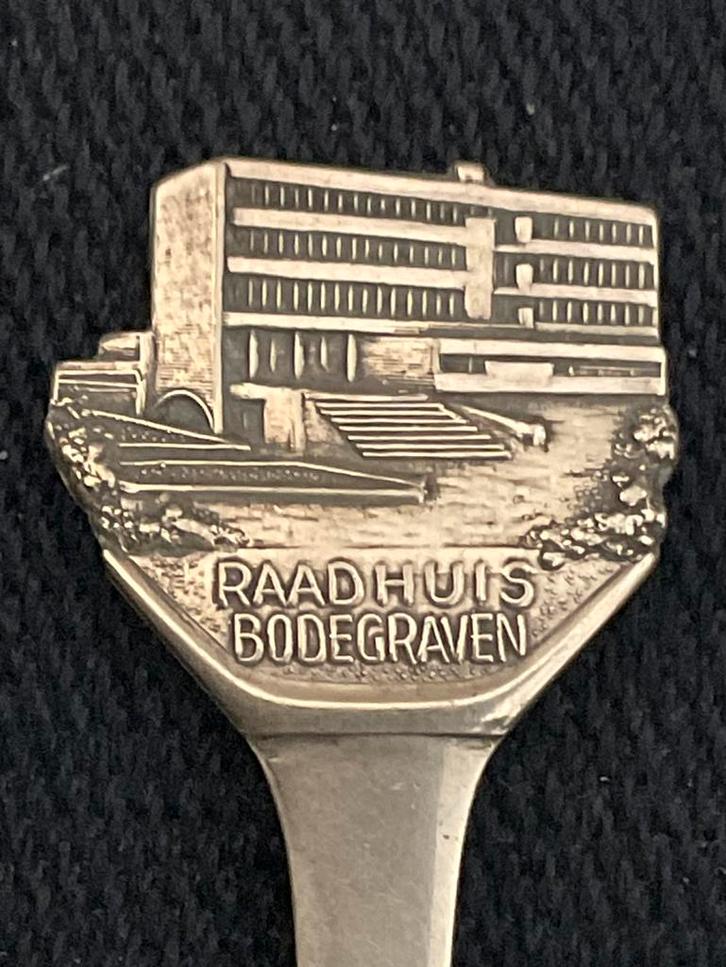 Lepeltje uit Bodegraven, Antiek en Kunst, Antiek | Bestek, Ophalen of Verzenden