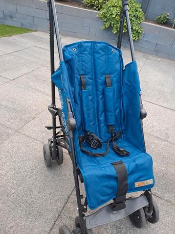 Blauwe koelstra buggy beschikbaar voor biedingen