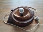 Bijzondere vintage wandlamp jaren zeventig ., Ophalen of Verzenden, Gebruikt, Overige materialen, Jaren zeventig