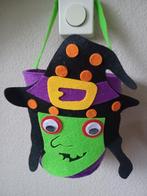 Tasje van vilt met heks er op / Halloween (+/- 18 cm hoog), Ophalen of Verzenden, Nieuw, Overige typen, Halloween of Griezel