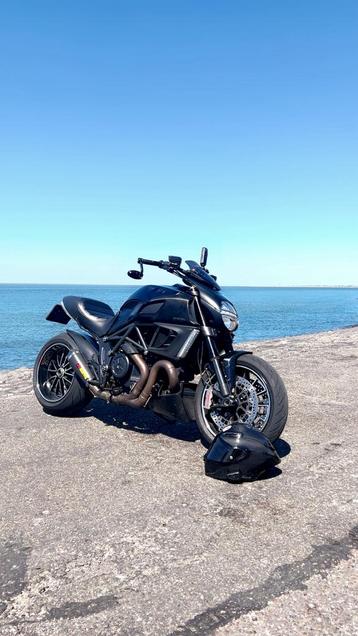 Ducati diavel 2013 mat zwart beschikbaar voor biedingen