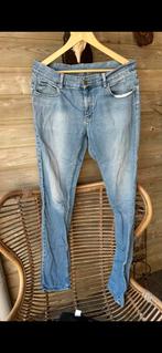 Blauwe jeans cheap monday 32/36, Ophalen of Verzenden, Zo goed als nieuw, Blauw, W30 - W32 (confectie 38/40)
