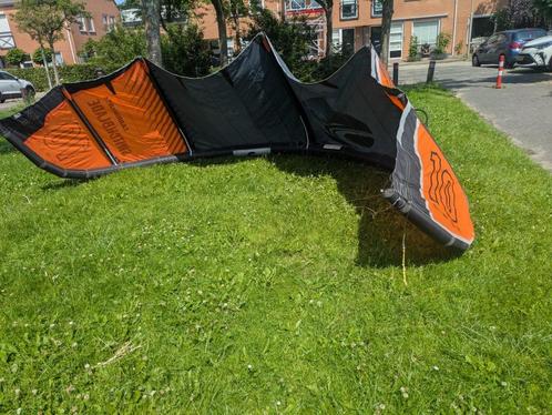 Cabrinha Switchblade 2021 (10m2,Black/Red), Watersport en Boten, Kitesurfen, Gebruikt, Kite, 10 m², Geen board, Ophalen