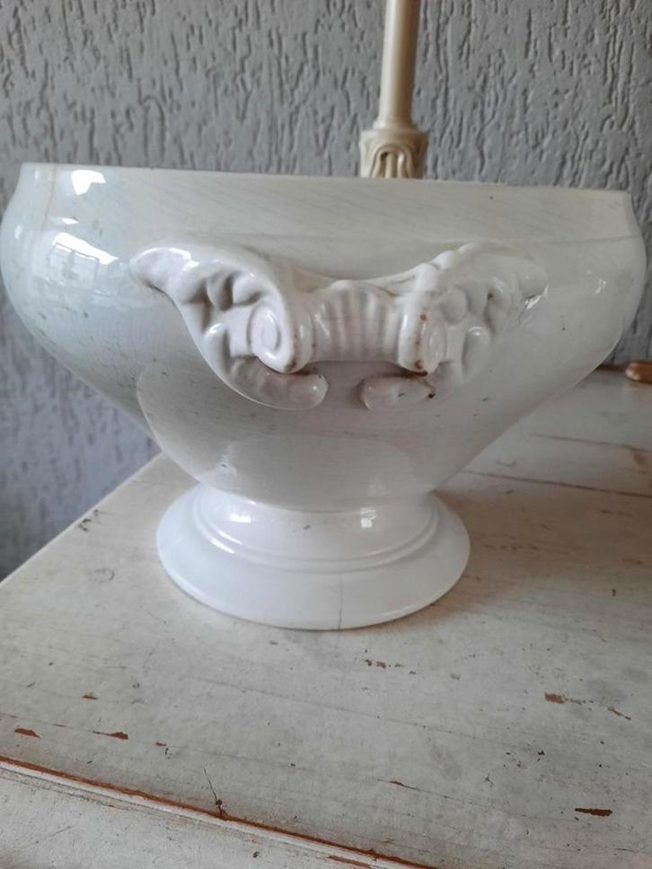 Grote oude terrine., Antiek en Kunst, Antiek | Servies los, Ophalen of Verzenden