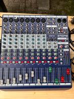 Geluidsset compleet 2 speakers + mengtafel, Ophalen, Zo goed als nieuw, 5 tot 10 kanalen, Microfooningang