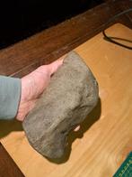 Enorme stenen bijl prehistorie, Verzamelen, Ophalen of Verzenden