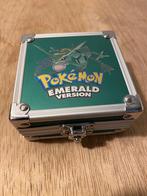 Pokémon Emerald metal case, Spelcomputers en Games, Spelcomputers | Nintendo Game Boy, Game Boy Advance SP, Met beschermhoes of tas