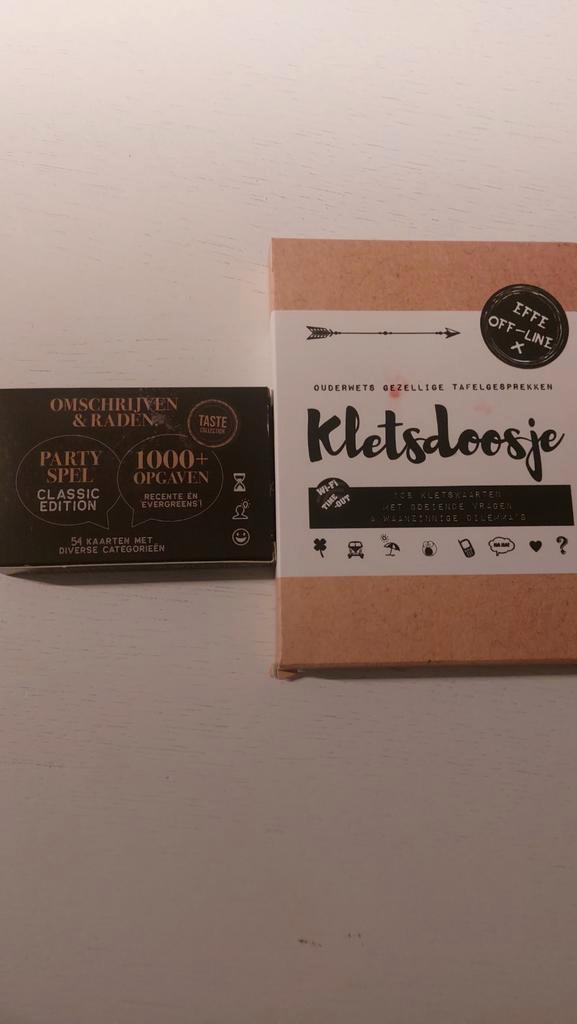 Omschrijven & Raden + Kletsdoosje, Hobby en Vrije tijd, Gezelschapsspellen | Bordspellen, Nieuw, Een of twee spelers, Drie of vier spelers