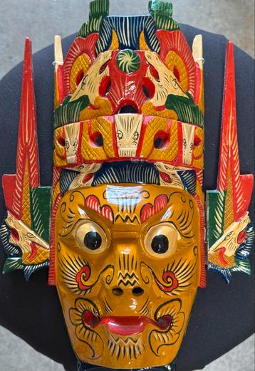 Chinees houten drakenmasker beschikbaar voor biedingen