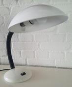 Aparte vintage witte tafellamp style Bauhaus uit de jaren 70, Ophalen of Verzenden, Zo goed als nieuw, Vintage, Minder dan 50 cm