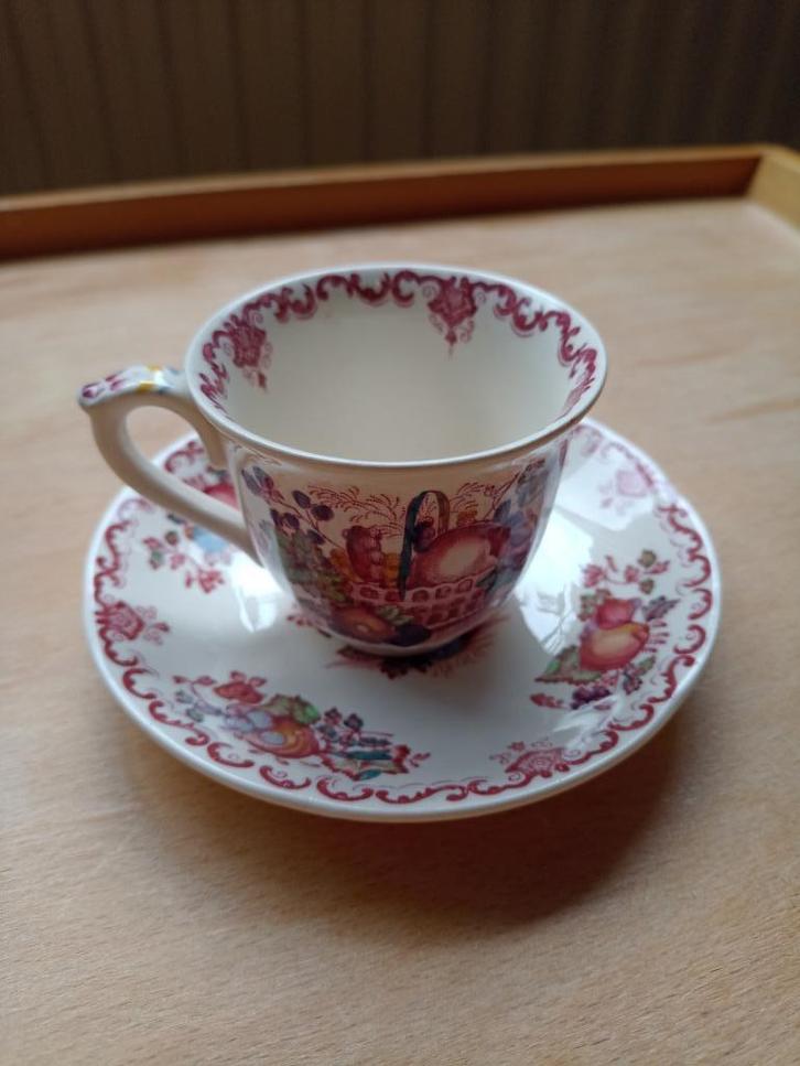 Mason's Fruitbasket kop en schotel, Antiek en Kunst, Antiek | Servies los, Ophalen of Verzenden