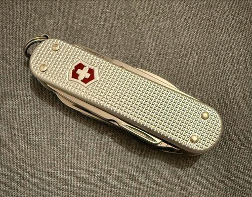 Victorinox MiniChamp Alox silver 0.6381.26, Caravans en Kamperen, Kampeergereedschap, Nieuw, Ophalen of Verzenden