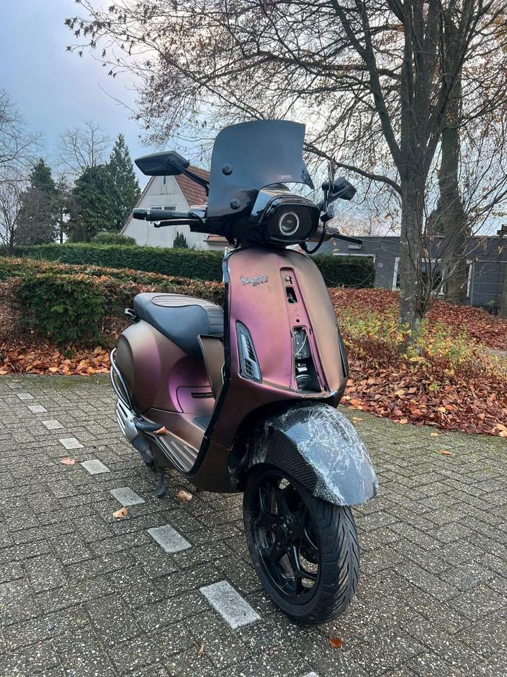 Vespa Sprint 2020 iget 3v 80cc 45km schade scooter brom, Fietsen en Brommers, Scooters | Vespa, Gebruikt, Vespa S, Maximaal 45 km/u
