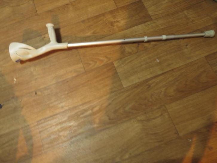 elleboog kruk tot handvat max 99 cm max 150 kg Thuasne, Diversen, Loopkrukken, Gebruikt, Ophalen