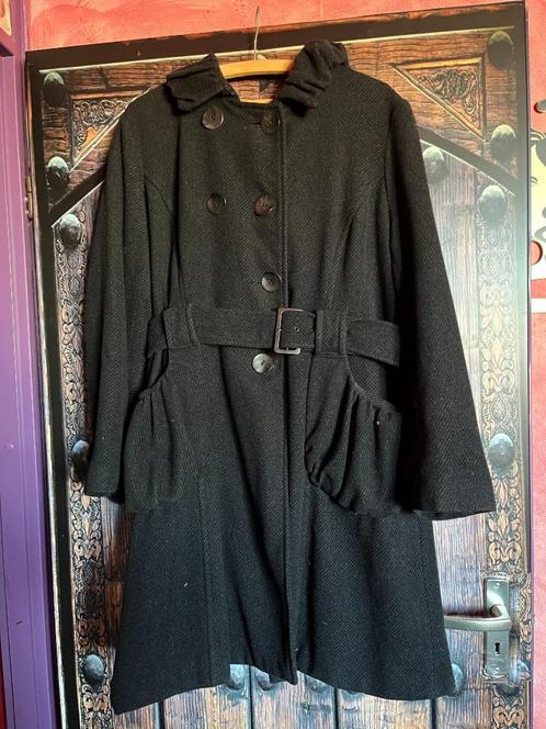 Nette getailleerde mantel met riem maat 46 nu 69,99€, Kleding | Dames, Jassen | Winter, Gedragen, Maat 46/48 (XL) of groter, Zwart
